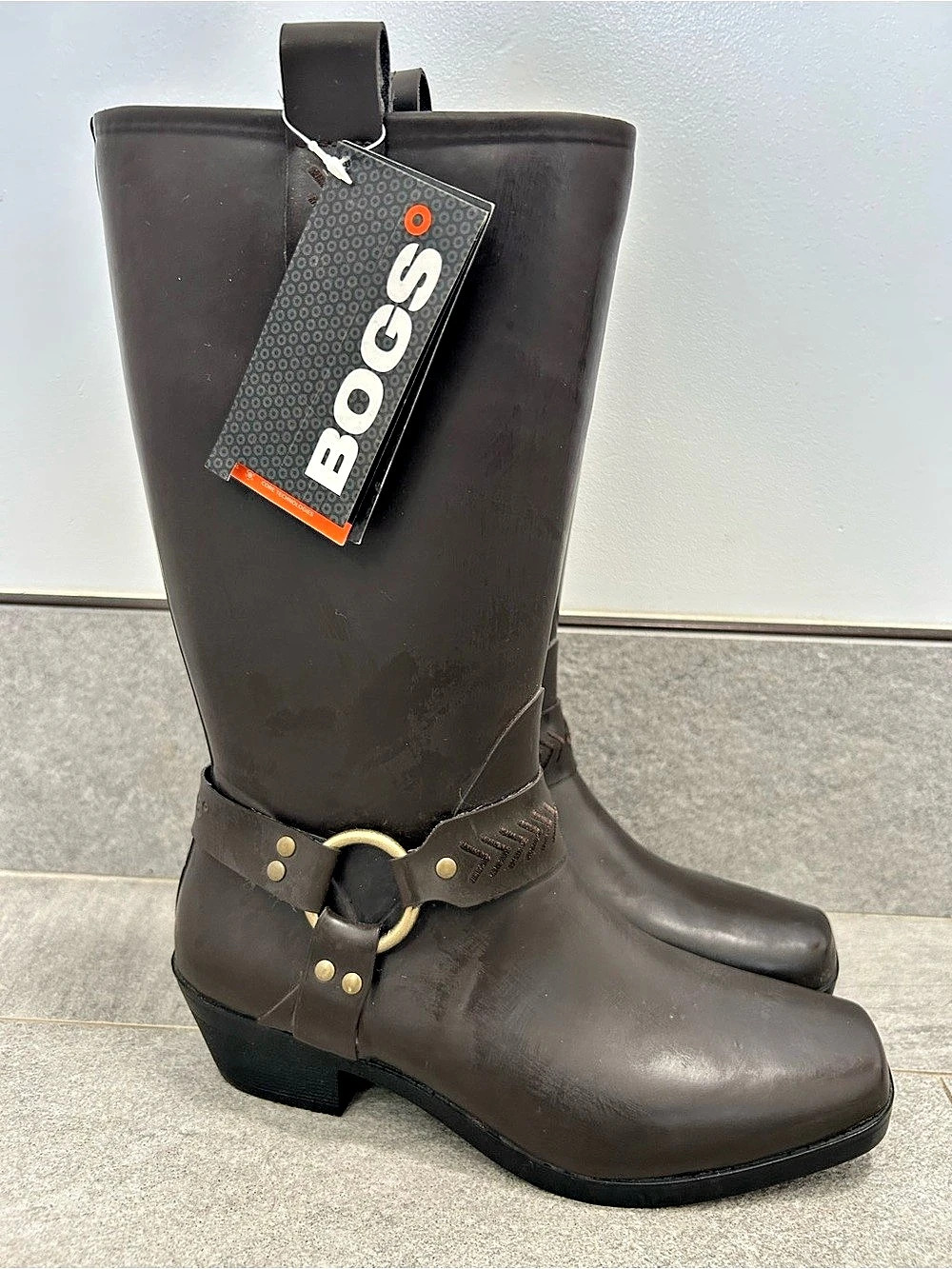 BOGS Dakota Tall Heeled Boots in Brown US 8 NWT